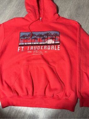 Gildan Red Ft. Lauderdale Graphic Crewneck Hoodie
